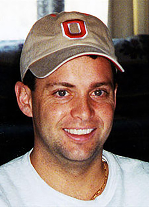 Todd Beamer  - O representante de vendas tinha 32 anos. Nascido em 24/11/68, no Michigan, tinha mulher e 3 filhos. A voz dele é ouvida ao fundo numa ligação: 