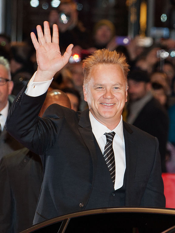 Tim Robbins - Nascido em 16/10/1958 em West Covina, na CalifÃ³rnia, nos EUA, o ator mede 1,96 metro. 