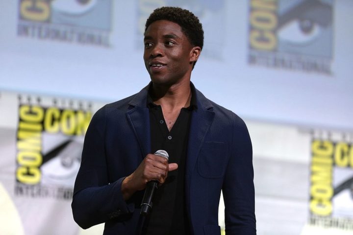 Em 2016, Boseman foi diagnosticado com câncer de cólon, mas continuou trabalhando mesmo em tratamento. Ele morreu em 28/8/2020, aos 44 anos.