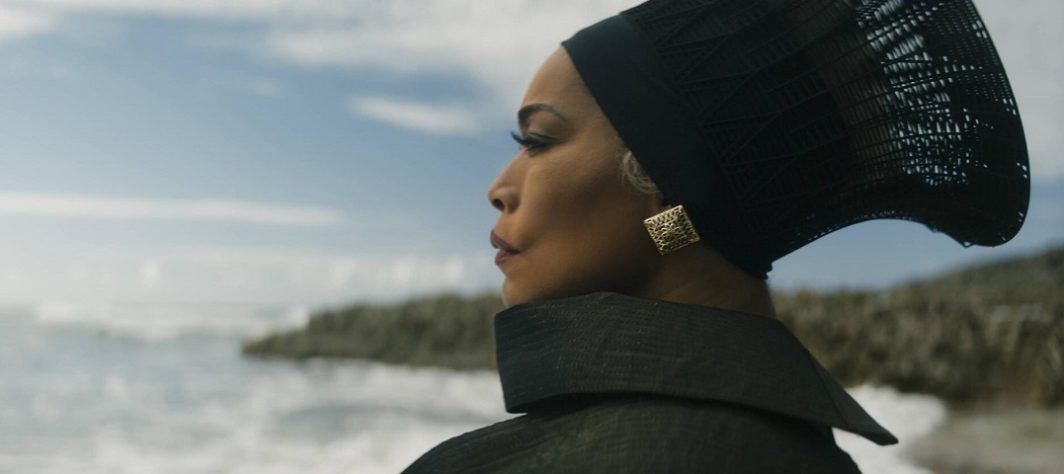 Angela Bassett