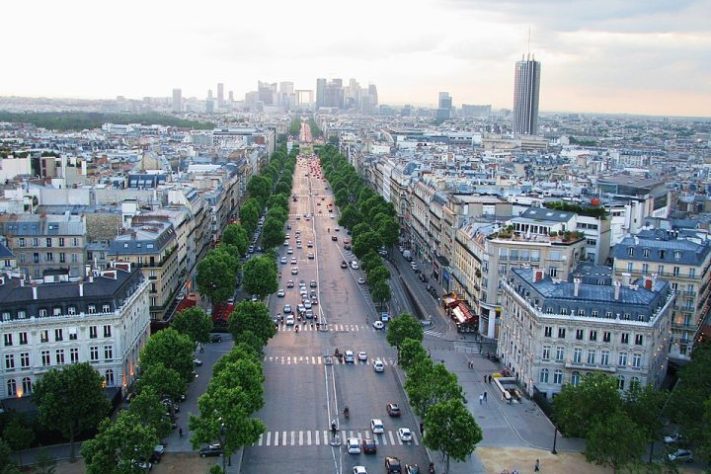 trânsito Paris - Wikimedia Commons/Sinbad 