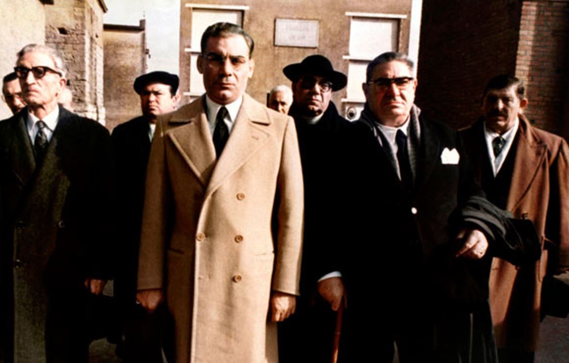 Entre os filmes que mostraram a atividade do mafioso está "Lucky Luciano, o Imperador da Máfia", de 1973, em que ele é interpretado por Gian Maria Volonté. 