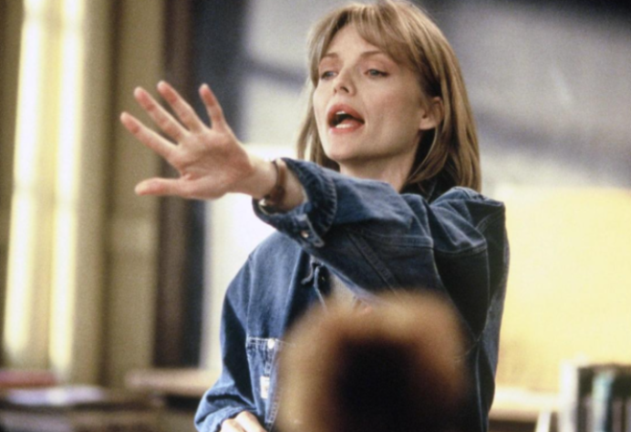 Louanne Johnson (Michelle Pfeiffer), de 