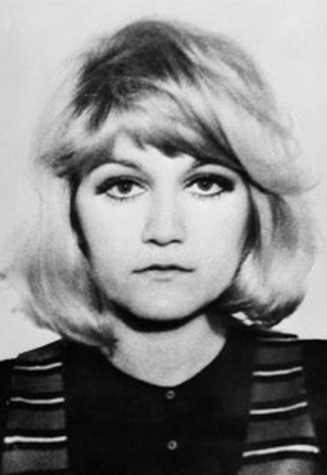 Vesna Vulovic entrou para a história como a mulher que sobreviveu a uma queda de 10 km de altitude. Mais precisamente, 10.160 metros.