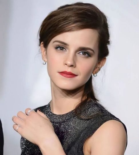 Que a saga Harry Potter foi uma grande vitrine para a atriz Emma Watson isso ninguém discute, mas parece que nem tudo são flores nos bastidores de uma grande franquia. -  (crédito: Reprodução / Instagram)