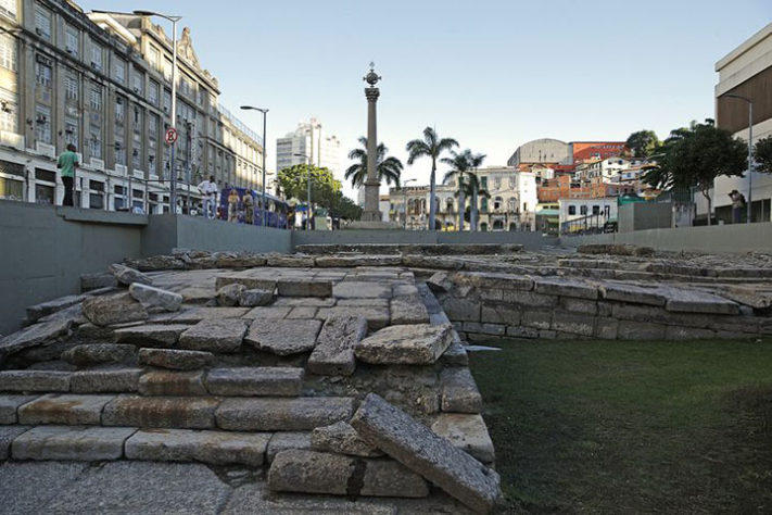 Cais do Valongo