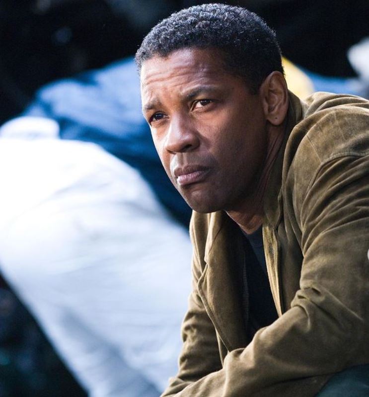 O primeiro Oscar de Denzel Washington veio com o filme "Glory" (1989), em que ficou com a estatueta de Melhor Ator Coadjuvante.
