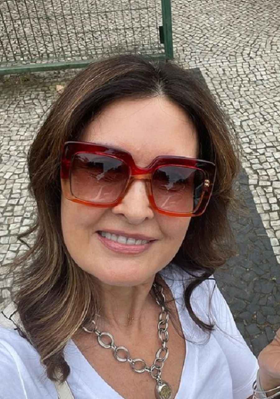 Fatima Bernardes: A jornalista contou em um programa de TV que tem pavor de avião. Quando era casada com William Bonner, eles viajavam separadamente para evitar que, em caso de acidente, os filhos ficassem órfãos de ambos.