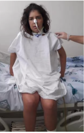 Gabriela foi submetida a uma cirurgia e a válvula de seu coração foi substituída por uma válvula de um porco. Após a operação, ela sofreu duas paradas cardíacas. -Reprodução Instagram