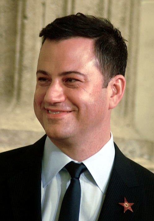 Jimmy Kimmel -  Apresentador de talk show, comediante e escritor americano, nascido em 13/11/1967 em Nova York. Apresentador do Oscar 2024. 