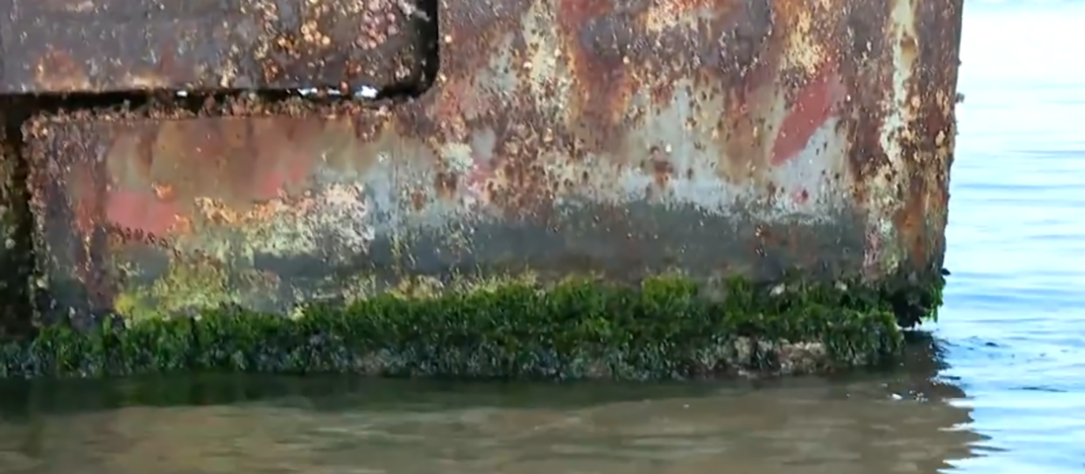 Navio abandonado