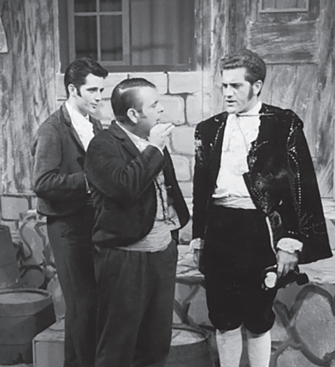 Antes de emplacar na carreira de cantor e ator, Boldrin foi sapateiro, frentista, carregador, garçom e ajudante de farmacêutico. Aos 18, se alistou no Exército em Quitaúna, na cidade de Osasco. Na foto, Boldrin com Cláudio Marzo e Percy Aires no Teleteatro Tupi. 