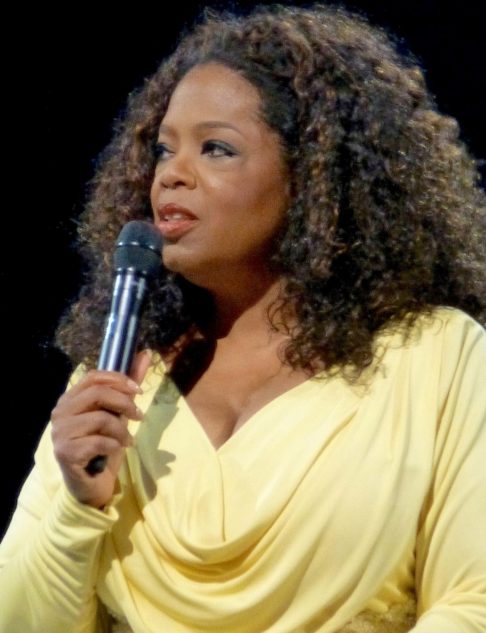 OPRAH WINFREY - Jornalista, apresentadora, atriz, editora e empresária americana, nascida em Kosciusko, no Mississipi, em 29/1/1954. -FlickR 
aphrodite-in-nyc