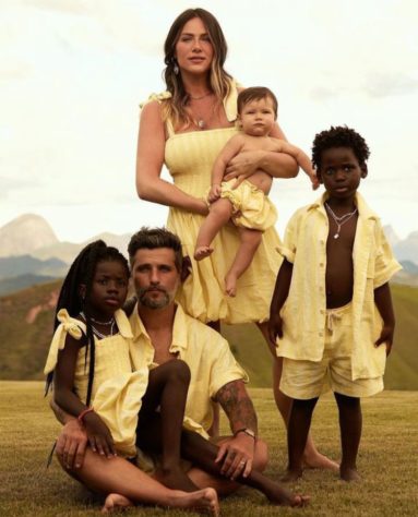 Giovana Ewbank, Bruno Gagliasso e filhos