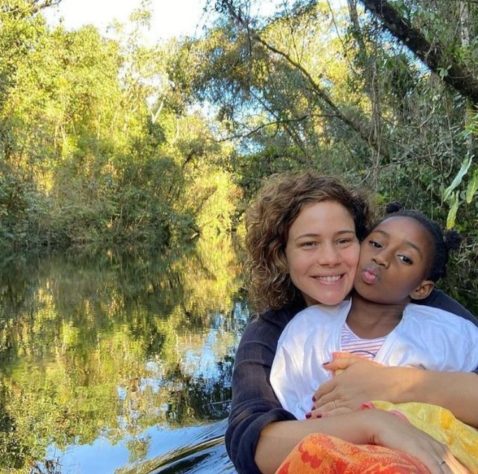 Leandra Leal e sua filha