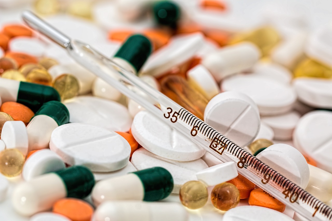 Medicamentos terão reajuste anual de até 5,06% em 2025