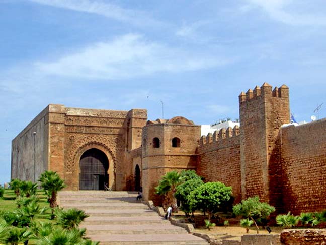 Kasbah de Oudaias -  Edificado por soldados árabes, o local é cheio de ruelas calmas e floridas. Fica em Salé, perto da capital Rabat. 