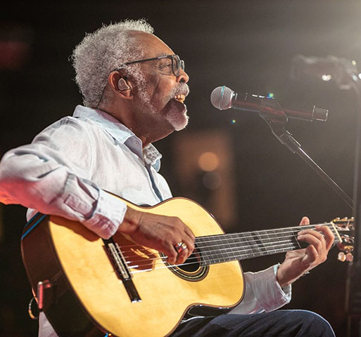 “Estou preparando essa despedida das grandes excursões. São mais de 60 anos fazendo esse trabalho intenso e extensivo há muito tempo. Agora já é hora de quietar mais”, declarou.