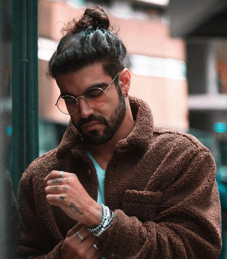 Caio também atuou em filmes como “A?Grande?Vitória”, “Travessia” e “Esposa?de?Aluguel”.