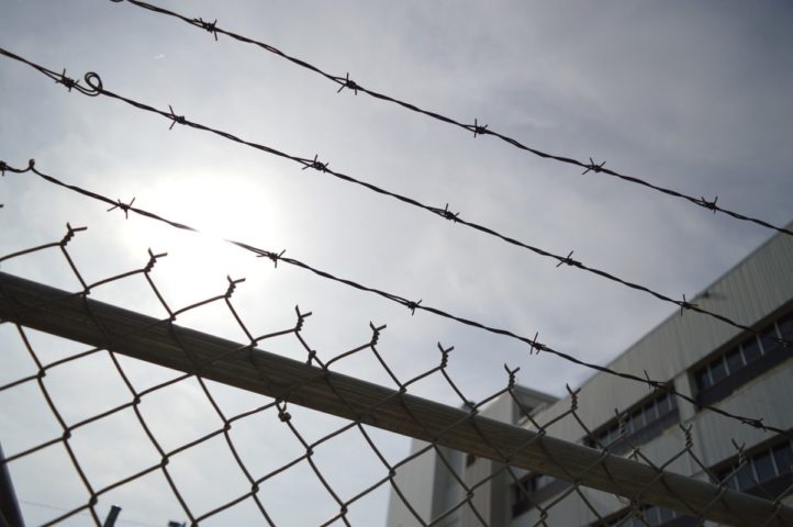 Segurança máxima: Os criminosos mais temidos dos EUA ficaram nessas prisões