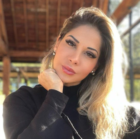 Maíra Cardi