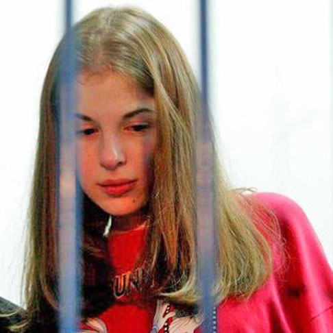 Nos primeiros dias, o crime foi tratado como latrocÃ­nio (roubo seguido de homicÃ­dio). A reviravolta veio dez dias depois, quando os trÃªs confessaram o brutal assassinato.- ReproduÃ§Ã£o