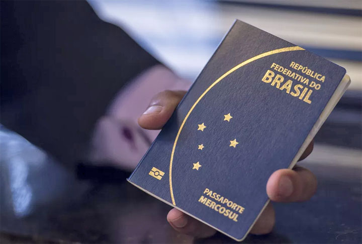 Os brasileiros podem permanecer sem visto por  90 dias em viagens de lazer e até 1 ano para negócios. 