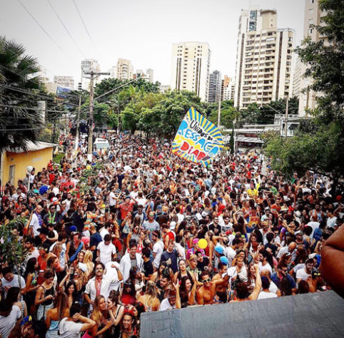 Nomes divertidos de blocos carnavalescos