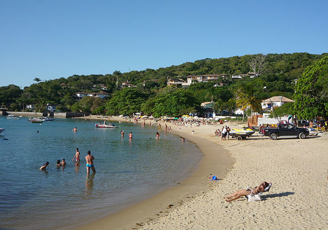Búzios: charme internacional, praias icônicas e paisagens que encantam o ano todo