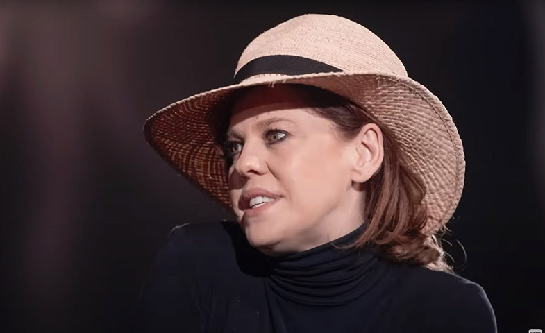 O projeto também marca mais uma colaboração de Dafoe com Bárbara Paz e, por consequência, com o cinema brasileiro. O ator já trabalhou com a diretora no documentário “Babenco - Alguém Tem Que Ouvir o Coração e Dizer: Parou”, sobre o cineasta Hector Babenco, com quem Paz foi casada, e estrelou “Meu Amigo Hindu”, último filme de Hector Babenco.