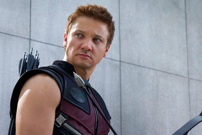 Jeremy Renner diz que salário o fez recusar papel na 2ª temporada de ‘Gavião Arqueiro’