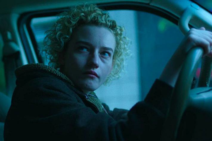 Julia Garner em 