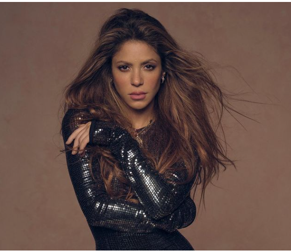 Shakira adia outro show de sua turnê por problemas no palco no Chile