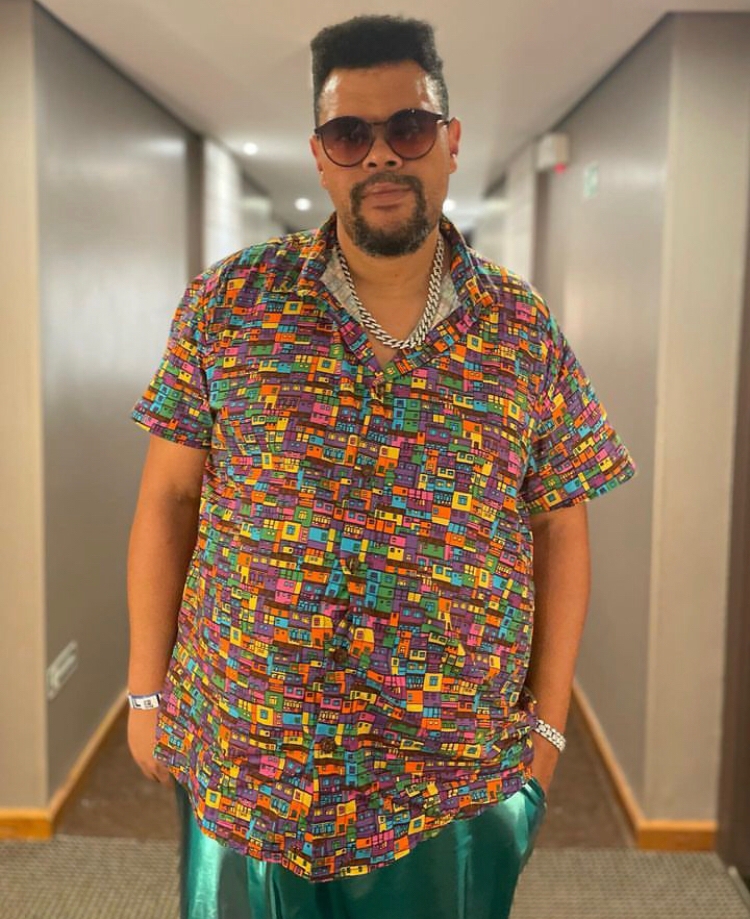 <p>Babu Santana: Ator com trajetória marcante em novelas e filmes, além de destaque no “Big Brother Brasil” de 2021, Babu também tentou pela primeira vez uma vaga como vereador no Rio de Janeiro.</p>
