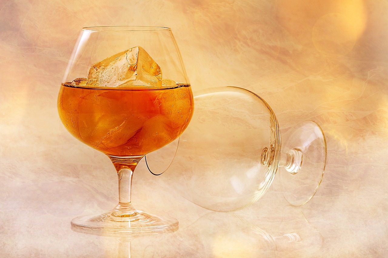Anvisa busca antídoto contra metanol e  chama agências internacionais - Petra por Pixabay 