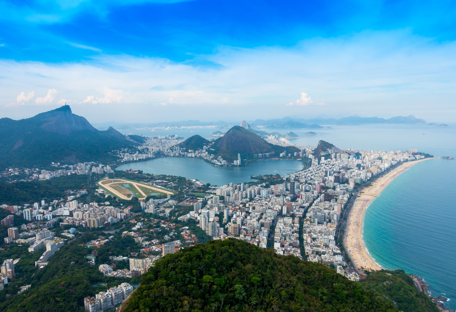 O Rio foi a megalópole (com mais de 100 mil habitantes)  que exigiu maior número de cliques por parte dos usuários.  - Mike Swigunski Unsplash