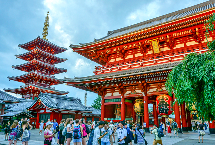 5º) Japão (210,4 mil brasileiros) – O Japão atrai brasileiros pela estabilidade econômica e oportunidades na indústria, embora o idioma e as diferenças culturais representem desafios significativos.