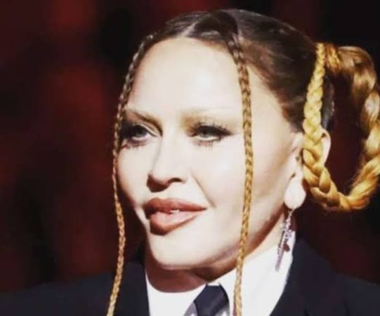Em 2023, Madonna deu o troco após críticas sobre rosto inchado