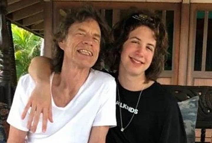 Cantor britânico, mito dos Rolling Stones, Mick Jagger tem oito filhos, incluindo Lucas Jagger. Nascido em 1999, ele é fruto de uma rápida relação do artista com a apresentadora brasileira Luciana Gimenez. O problema é que ele estava casado com a modelo Jerry Hall desde 1990. -Reprodução