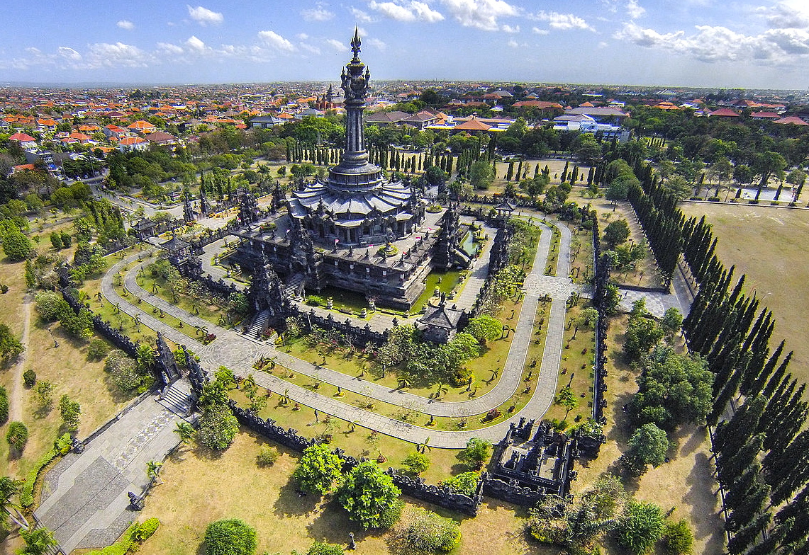 Pra quem não viu: Governo de Bali decide proibir motos para turistas