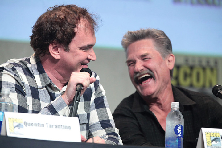 <p>Russell ganhou destaque em filmes de ação, aventura e ficção científica, tornando-se um rosto familiar para diferentes gerações de espectadores.</p>
