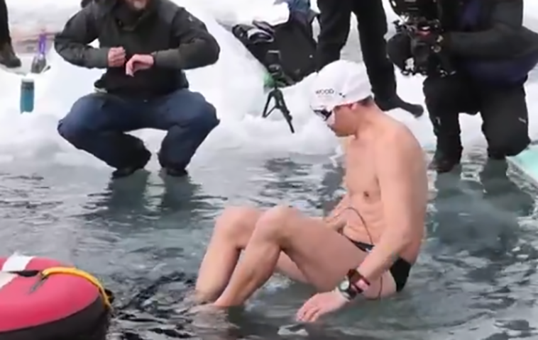 David se preparou, deu aquela escorregada para se aclimatar...