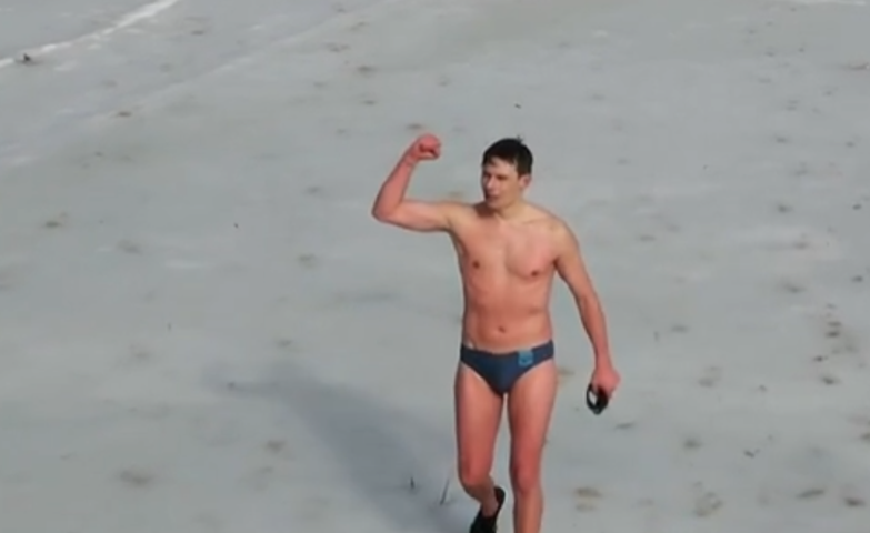 David Vencl também é recordista na categoria de nado mais longo sob o gelo com a respiração presa. 