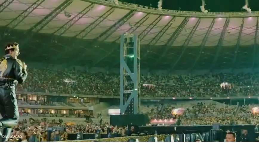 O Mineirão ficou lotado, com 65 mil fãs eufóricos com o espetáculo. Pela 1ª vez no Brasil, um show teve uma câmera chamada 
