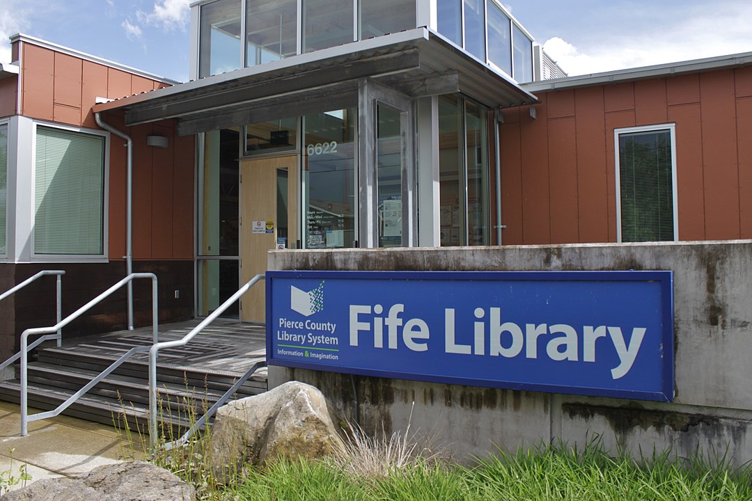 O ônibus seguia para a cidade de Fife, que fica no estado de Washington. 