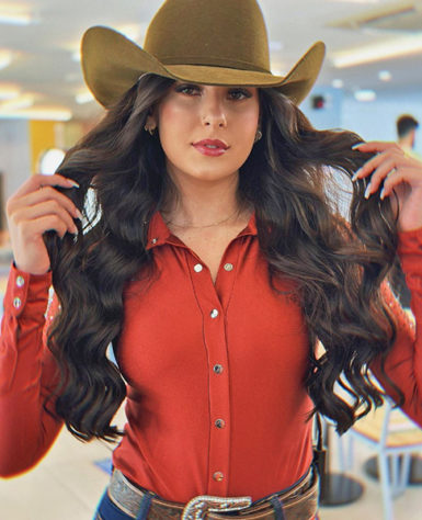 Ana Castela 
