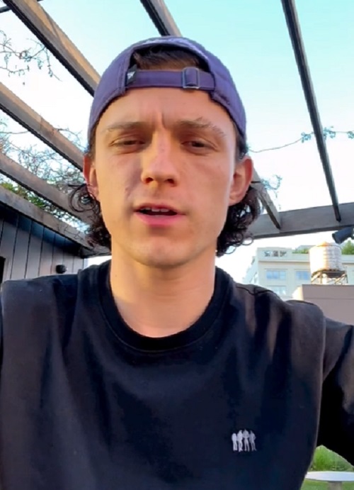 Na infância, foi diagnosticado com dislexia e já relatou que também possui TDAH.
