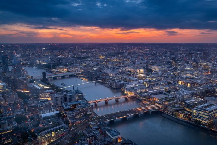 REINO UNIDO  (Europa) - 73 pontos - Capital:  Londres. População: 55,6 milhões.