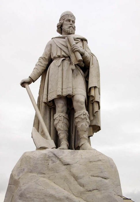 Um dos reinos famosos da heptarquia foi o Reino de Wessex. Um dos monarcas que marcaram foi Alfredo, o Grande, que comandou de 871 a 899. Apenas dois monarcas britânicos receberam a alcunha de 