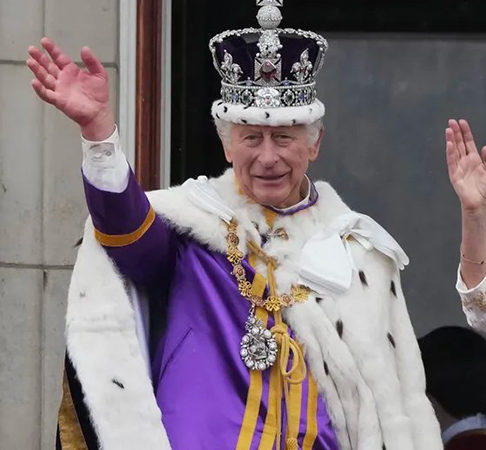 Como é a linha de sucessão ao trono britânico